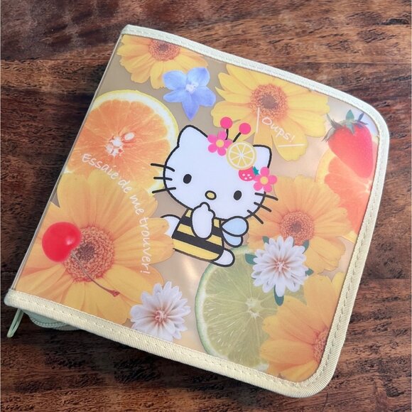 Hello Kitty Bee Floral Fruit Vintage 2003 CD Case Zipper Closure - Picture 11 of 11